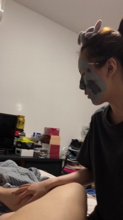 【云盘不慎泄密】明星颜值美女与男友大尺度自拍泄密流出 外表清纯原来内心淫荡无比 原版高清 截图5