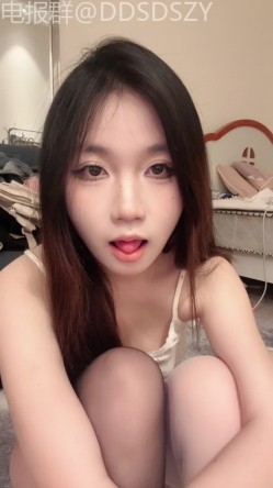 清纯反差妹【猫猫在校】JK紫裙全裸道具自慰啪啪粉穴特写 截图5