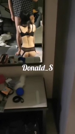 顶级约炮大神【Donald_S】3P淫乱众多极品反差婊 别人眼中的女神被当成母狗一样操！被鸡巴各种玩弄！ 截图5