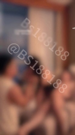极品绿帽淫妻【仙人掌BS188】399付费，单男操3P露出车震，主打一个刺激 截图10