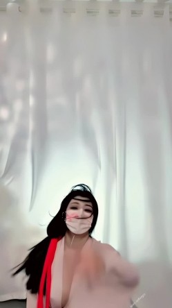 青春无敌，抖音风艺校美少女【杨晓花】定制福利，露脸露点，各种热门BGM裸舞 截图6