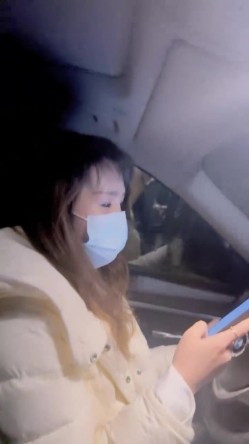 【狐狸不是妖啊】宝马御姐 与金主楼道露出野战 户外车震 双女自慰道具爆浆 截图12