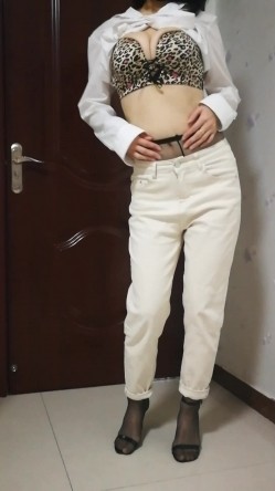 风韵犹存身材好奶子大又骚的反差人妻广场舞御姐【饺子】私拍~各种撩骚热舞打炮紫薇熟女控 截图6