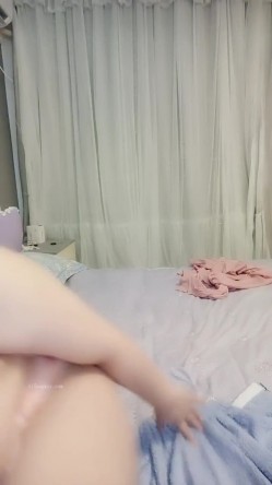 高颜值超级巨乳坦克『若水G』高清源码录制27小时直播合集 跟气球一样大的一对大咪咪超诱惑 截图7