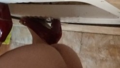 搜集3部偷拍穿婚纱的漂亮准新娘们如厕嘘嘘,偷看别人老婆就是刺激 截图9