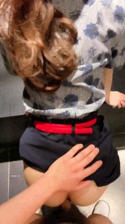 【稀缺航空】空姐兼职约炮、飞机上厕所丝袜诱惑等（上） 截图9