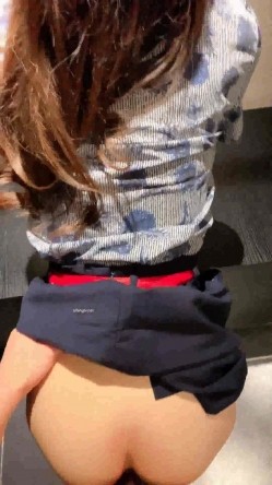 【稀缺航空】空姐兼职约炮、飞机上厕所丝袜诱惑等（上） 截图16