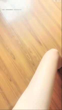 天使般的脸蛋儿魔鬼般的身材形容的就是她，170CM身高9头身大长腿艺校女神下海，不愧是学舞蹈的 截图4