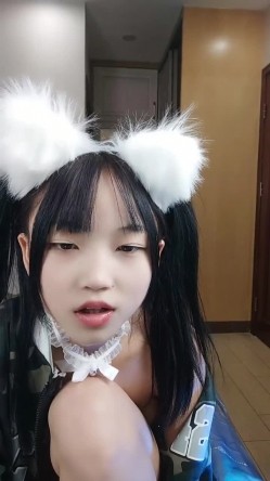 绿播转黄播！【馒头逼粉妹妹】这么可爱多18岁妹妹裸舞，现在的00后真是疯狂~强烈推荐 截图7