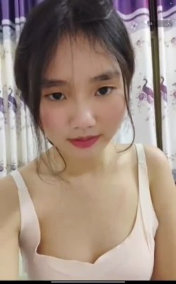 PUA套路【一对一】云南大二学生妹，精彩对白，忽悠给看个奶 截图1