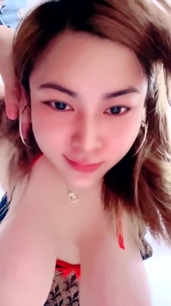 超淫荡肥坦大奶牛熟女『柚酱的小草莓』情趣道具自慰骚逼喷水奶子能拖地 截图8