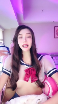 ️神级女神【董小姐】高端女神！模特身材~裸舞~道具自慰~白浆直流！ 截图5