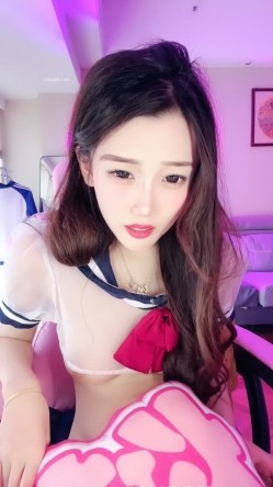 ️神级女神【董小姐】高端女神！模特身材~裸舞~道具自慰~白浆直流！ 截图16