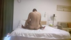 专业约炮爆操熟女少妇『勃大茎深』 猛操巨乳人妻语文老师全场骚话不断高潮喷水 截图13