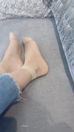 快手极品御姐【蜜桃依依】疯狂插穴BB都被操烂了 截图9