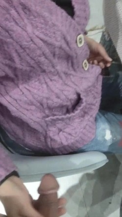 真实记录，老婆不在家丈母娘给我口，‘你不许照，不许’，‘照了晚点我发给你看’！ 截图1