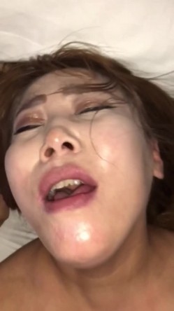 辽宁沈阳，丝袜骚逼阿姨主动约我，‘上次跟你做爱啥时候了，有跟别人做过吗’，‘不记得了，别瞎闹啦，除了你没啦‘！ 截图5