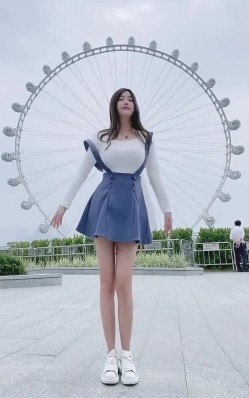【精品泄密】多位美女不雅视频遭曝光 ️（17位美女良家出镜） 截图5