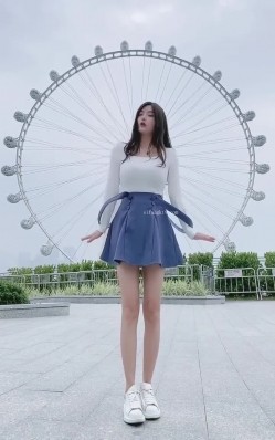 【精品泄密】多位美女不雅视频遭曝光 ️（17位美女良家出镜） 截图7