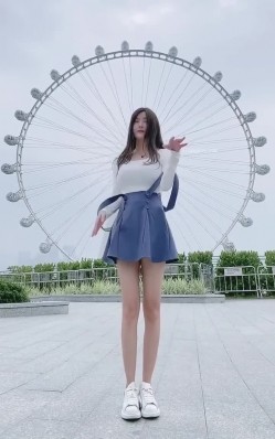 【精品泄密】多位美女不雅视频遭曝光 ️（17位美女良家出镜） 截图8