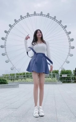【精品泄密】多位美女不雅视频遭曝光 ️（17位美女良家出镜） 截图9