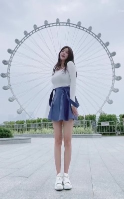 【精品泄密】多位美女不雅视频遭曝光 ️（17位美女良家出镜） 截图10