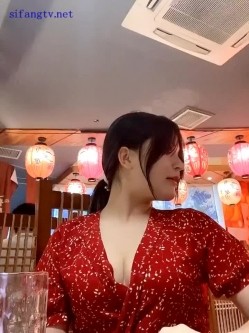 【重磅福利】高端私密群内部交流福利第七包， 美女如云，出自国内最顶尖的五个付费群，群友天南海北，以淫妻为乐 截图10