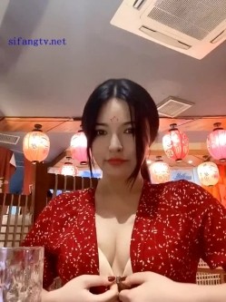 【重磅福利】高端私密群内部交流福利第七包， 美女如云，出自国内最顶尖的五个付费群，群友天南海北，以淫妻为乐 截图11