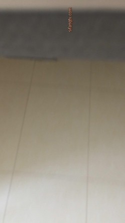 厕拍鼻祖精品原创大神【车夫】大学校园篇，直接勇闯女厕现场实拍多角度，找机会再拍个露脸 截图14