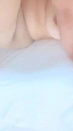 大奶骚熟女 老湿的奶子大吗 老湿今天做你一天女盆友 随便摸随便玩 截图5