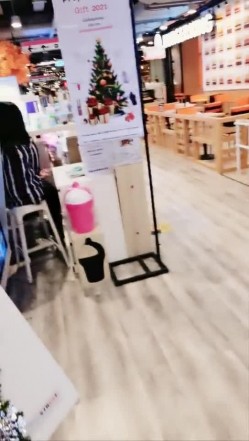 极品美乳女神云集【泰国爱妃】最近大热门带选美小姐商场露出 男主神奇怪屌爆操选美女神猛烈啪 高清源码无水印 截图3
