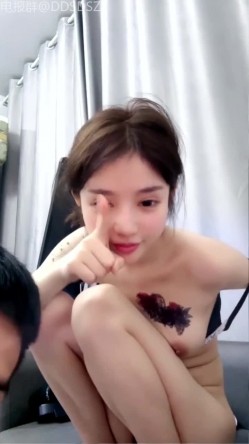 ️颜值尤物【07学生妹】揉奶自慰假屌调教，口交嗦屌甜蜜性爱 截图10