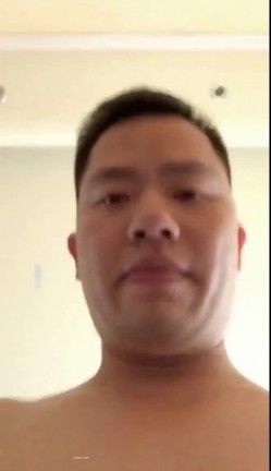 推特精品博主高颜值反差婊 ️美丽的外表下有颗淫荡的心 各种无底线花样玩法令人乍舌 截图3