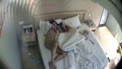 上帝视角小情侣开房 男人的口交和加藤鹰指先让女生情绪上来 然后对着逼 就是猛的开炮 截图16