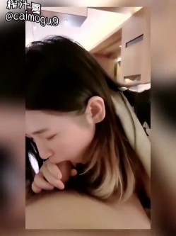 火爆推特博主『榨汁夏』大尺度性爱私拍流出 95后极品E奶美女淫妻夏 已戴避孕环可内射 截图10