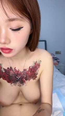 正宗校花下海【哥哥的小迷妹】极品美乳~终于被操~啪啪大秀 截图15