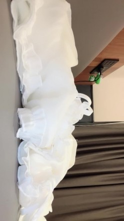 【京鱼儿】19岁童颜巨乳 女仆学生制服 道具自慰 流白浆 ！高人气19岁学生妹 白皙大奶！！ 截图3