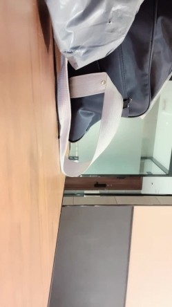 【京鱼儿】19岁童颜巨乳 女仆学生制服 道具自慰 流白浆 ！高人气19岁学生妹 白皙大奶！！ 截图9