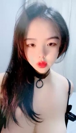 巨乳妹妹-苏茹- 白白胖胖的两只大白兔，人见人爱，山间绿水，美~ 三点全露淫声诱惑！ 截图15