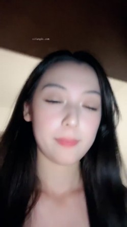极品模特般的女神，【泡芙】，真的是漂亮，明星脸，被退伍男友玩惨了 截图16