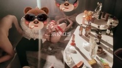 SM顶级调教大神【永夜DOM】圈养各种妹子多种刺激玩法，各种啪啪调教露脸高颜反差婊，纯纯人形小母狗 截图14