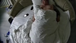 情趣台 妓女小少妇被花臂胖男人点单 少妇翘臀上下抽动 把男人爽得双手无措 翻身拉过来直接狠操 截图6