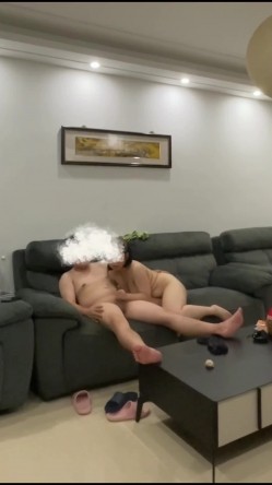 91大神omo最新原创系列之白虎大学女老师 ️老公回老家看孩子邀请我去她家高潮颤抖早晚操了两次 截图3