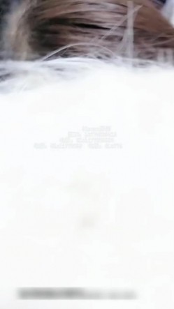 淫欲反差美少女 镜子前后入粉色洛丽塔小可爱 看着自己被操的样子害羞的不要不要的，母狗小可爱极度反差 截图13