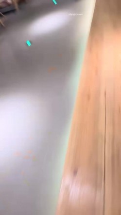 【蜜蜜蜜蜜蜜桃】足疗店~勾搭专业男技师 金手指插穴!! ~ 截图2