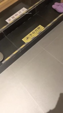 【蜜蜜蜜蜜蜜桃】足疗店~勾搭专业男技师 金手指插穴!! ~ 截图16