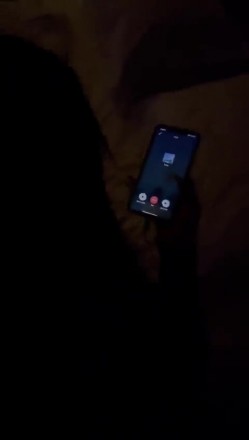 给老公戴绿帽，同时还打电话给他淫荡人妻偷情被老公打电话查岗 强忍住娇喘呻吟不让老公发现 紧张刺激到不行 截图16