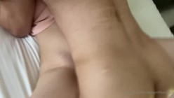 极品性瘾夫妇【mwwithherboyz】订阅，白皙苗条少女气息爆棚，各种无套性爱捣白浆 截图13
