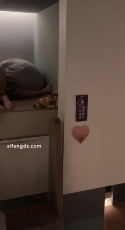 超顶级绿帽博主，【暖暖小淫妻】上，看老婆被各单男干，这么极品的老婆太少见了 截图14