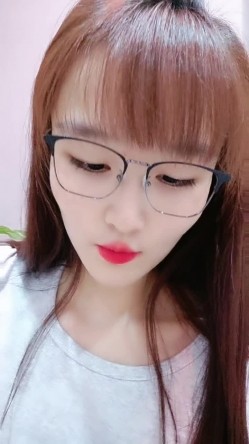 宝贝快来，露脸美女约啪附近大哥激情啪啪刺激狼友，舔弄大鸡巴深喉，激情上位后入抽插，浪叫呻吟不止好刺激 截图8